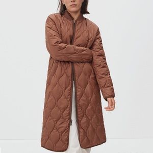 NWT! Everlane Renew Long Quilted Liner - cinnamon XS